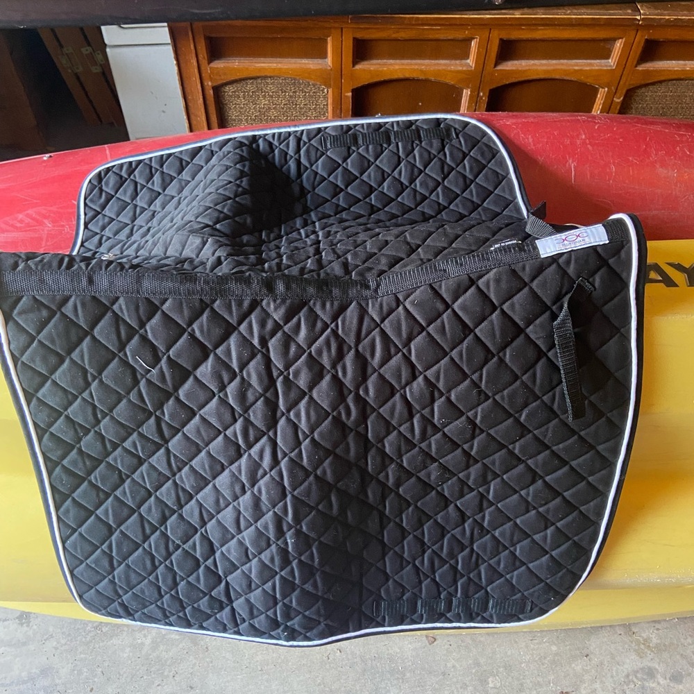 Ogilvy saddle pad Black 25x20